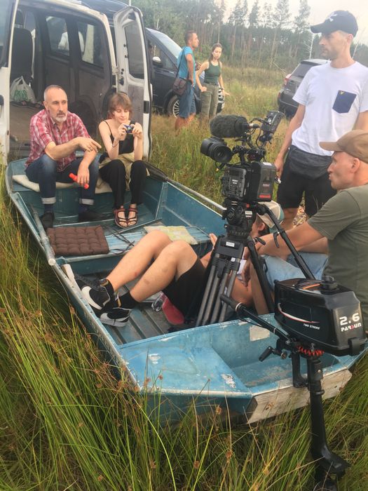 Лодка човен на прокат в оренду аренда мотор доставка