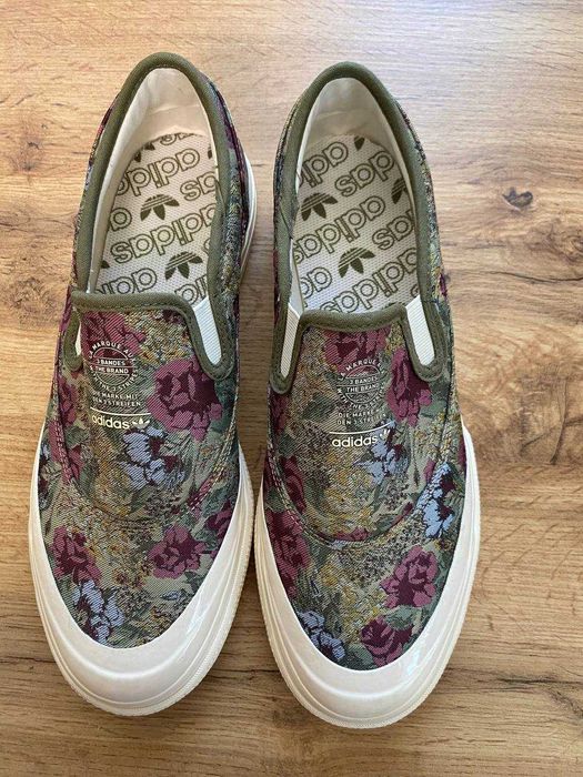 Adidas Originals slip-on оригінал кеди 44 розмір квіткові