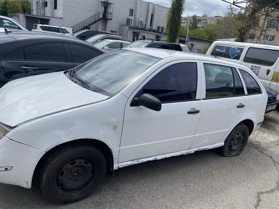 Продам шкоду  фабия 1,2 бенз