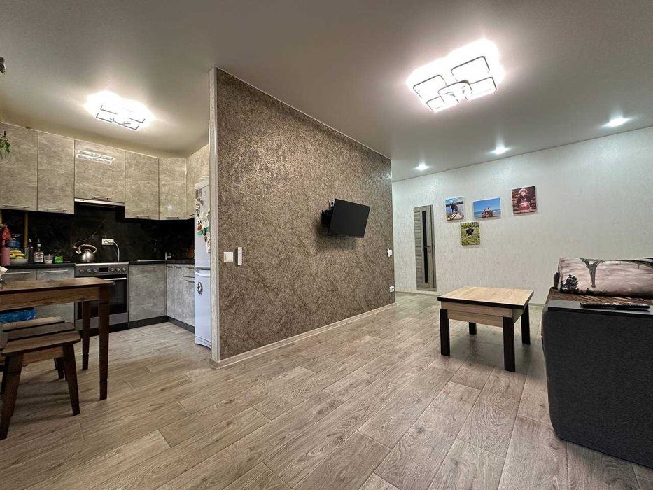 Стильна 3 кімнатна квартира з ремонтом, вул. Льотна 17 RD