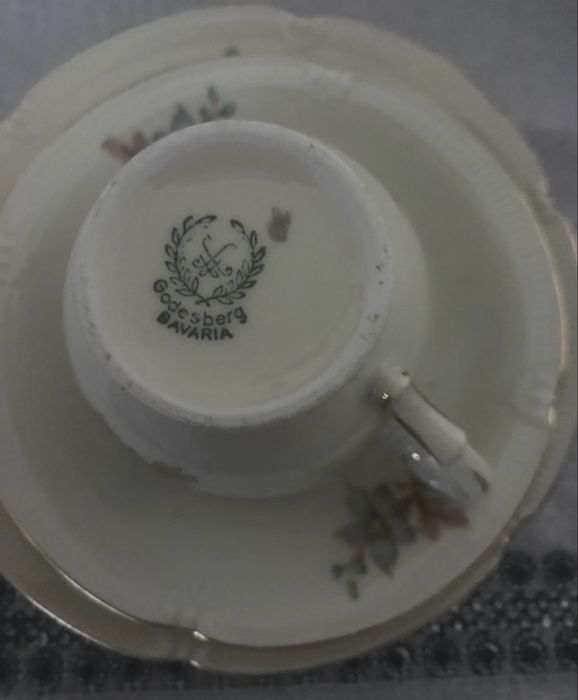 Serwis kawowy na 8 osob porcelanowy Bavaria