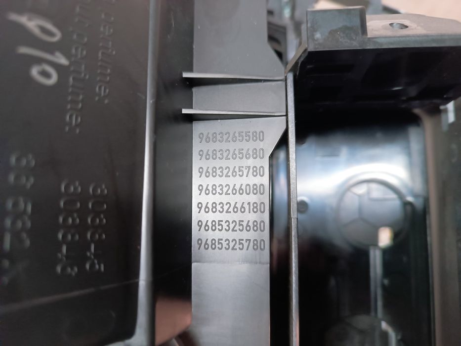 Conduta do Ar Central Tablier CITROËN C4 PICASSO I Veículo multiuso - 9683265580