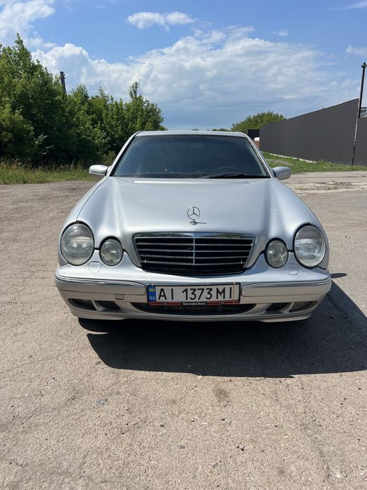 Mercedes Benz e class w210 2001 рік 2.6 газ бензин автомат