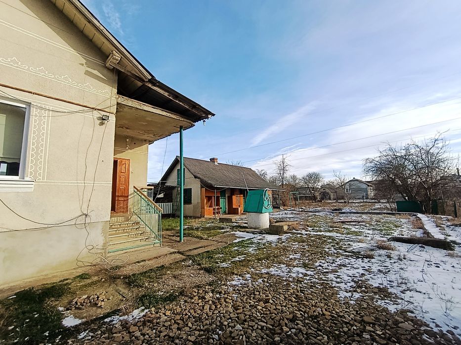 Продається будинок за 1 км від Самбора