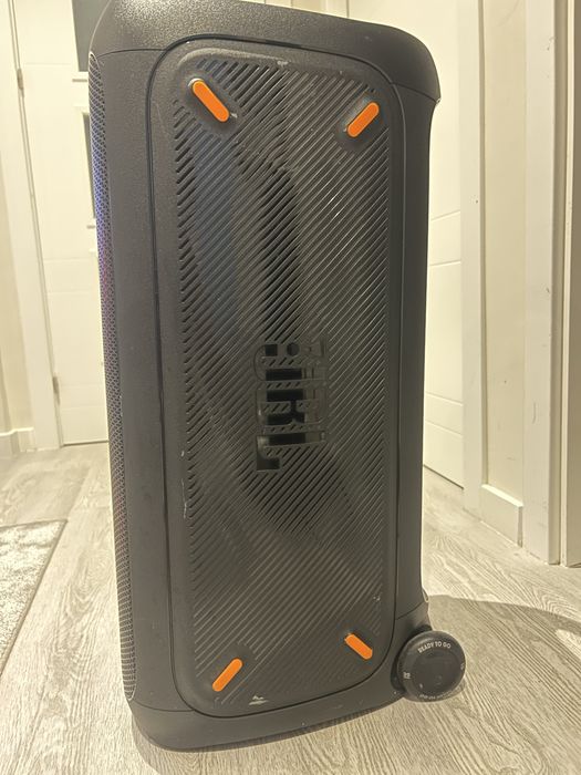 Coluna JBL partybox
