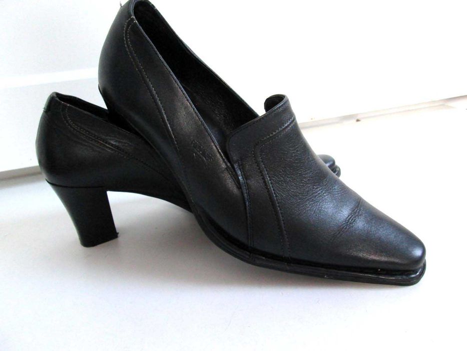 Pikolinos czarne skórzane buty pólbuty skóra 38