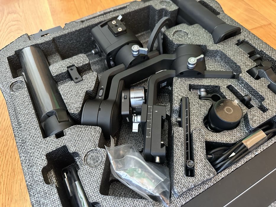 Gimbal DJI Ronin-SD combo pro