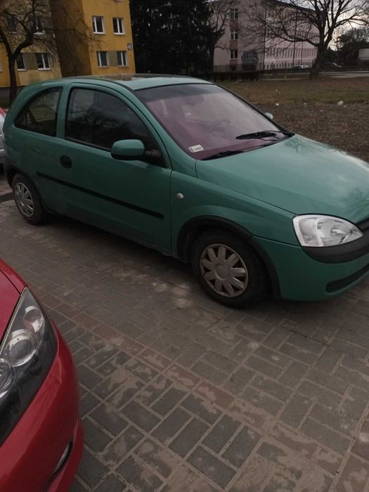 Opel corsa c  2001 benzyna