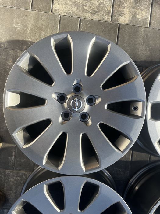 Felgi 5x120 19” Insignia A z czujnikami cisnienia grafitowe