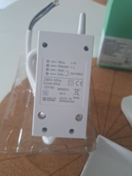 Bezprzewodowy sterownik  Delta Dore Tybox 137 +