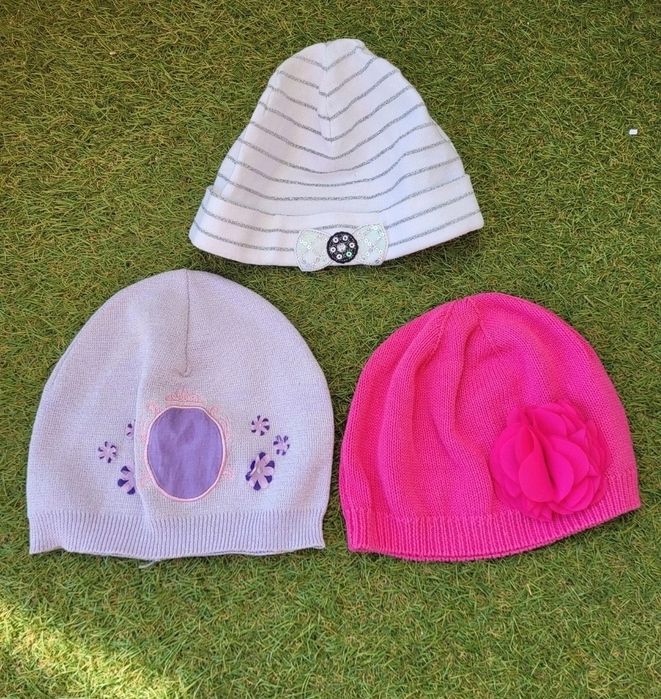 Wiosenne czapki dla dziewczynki