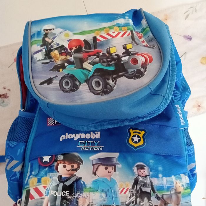 Sprzedam plecak Playmobil Policja