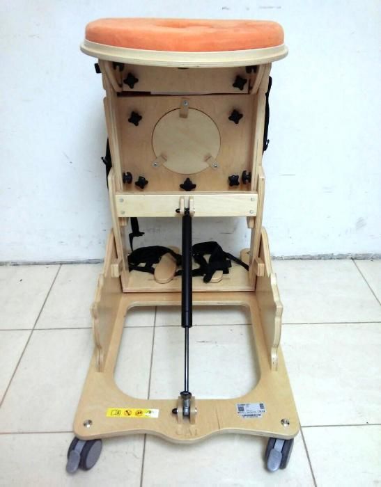 Статический вертикализатор КОТЕНОК 1 AkcesMed Standing frame CAT 1