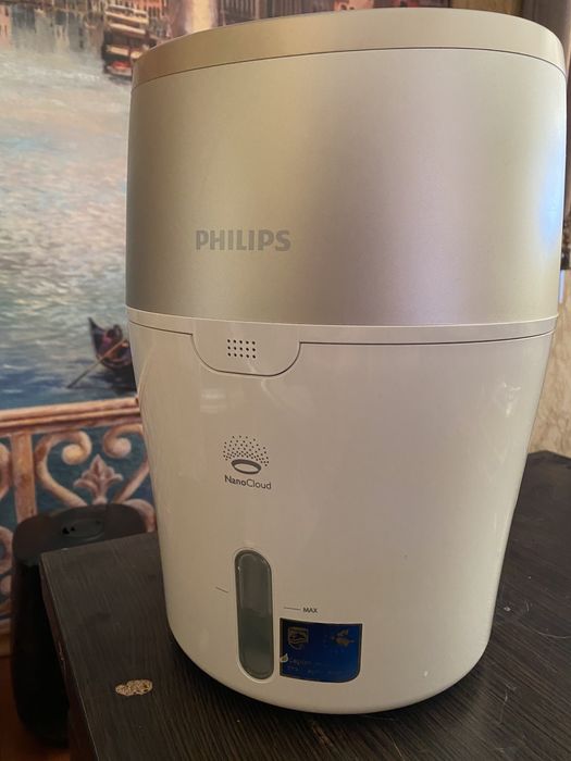 увлажнитель воздуха Philips HU4803/01