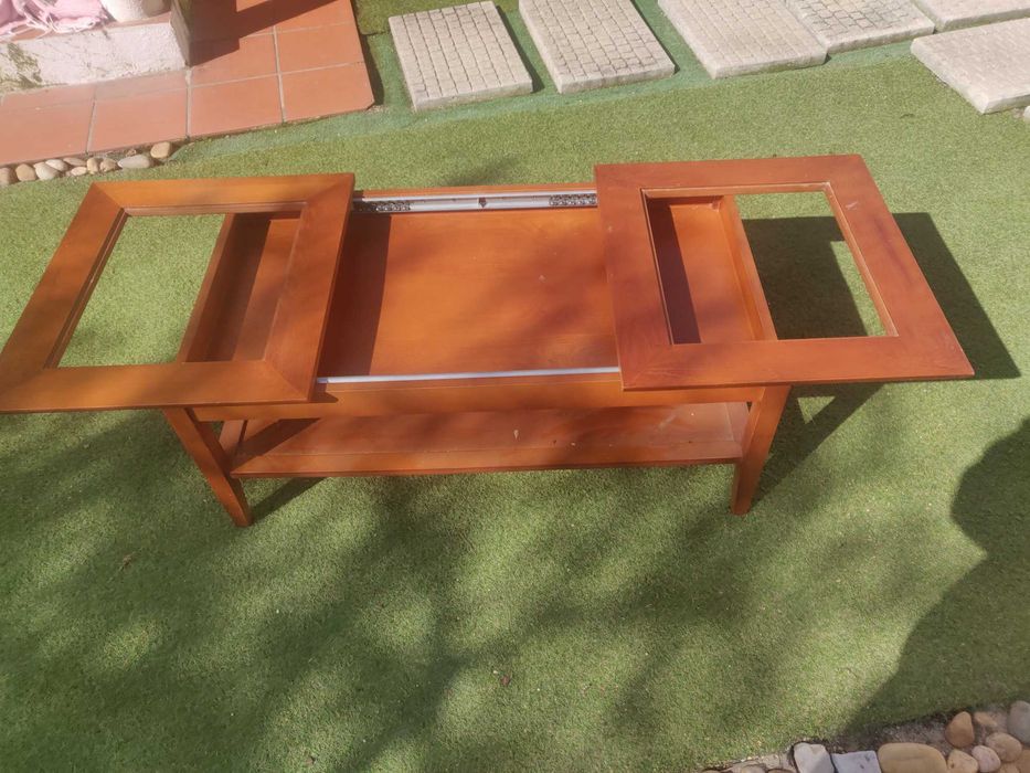 mesa de madeira sem tampos