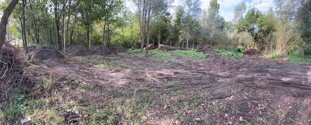 Działka budowlana 909 m² z rozpoczetą budową