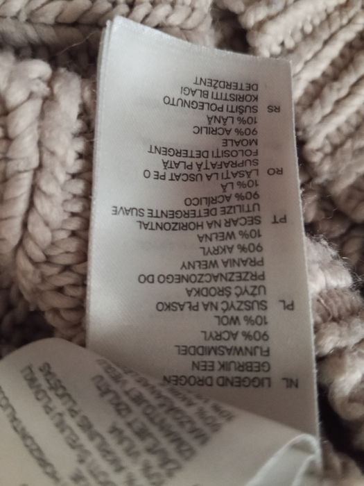 Beżowy sweterek H&M rozmiar S