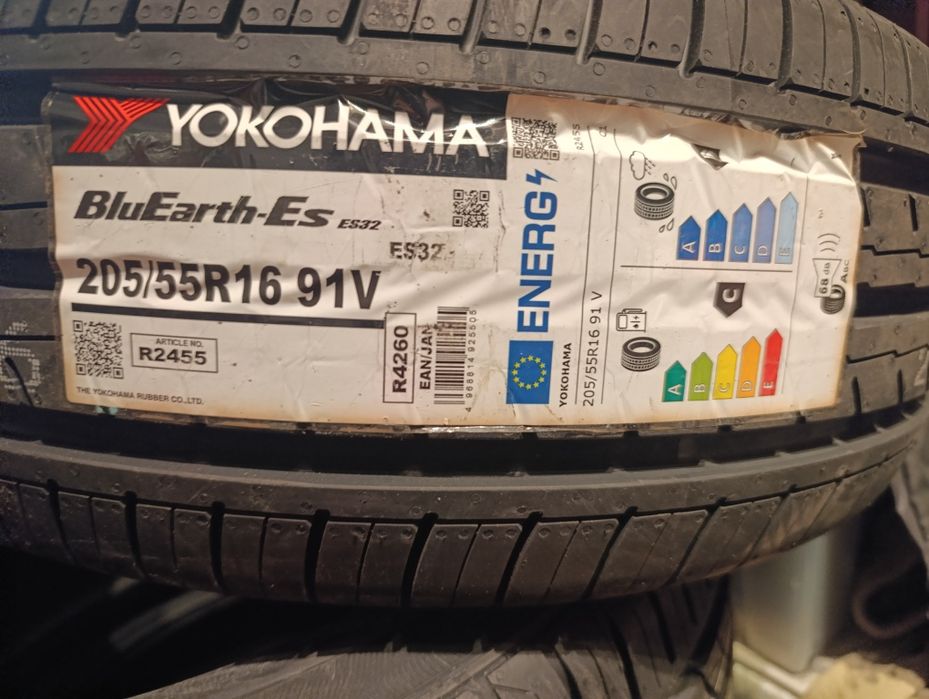Pneus 205.55.16 novos