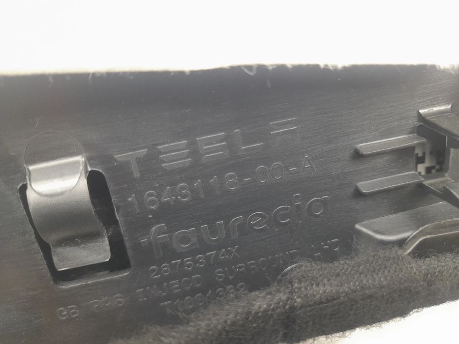 Porta luvas TESLA Model Y (5YJY)
