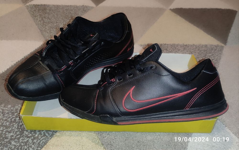 Sapatilhas Nike T42