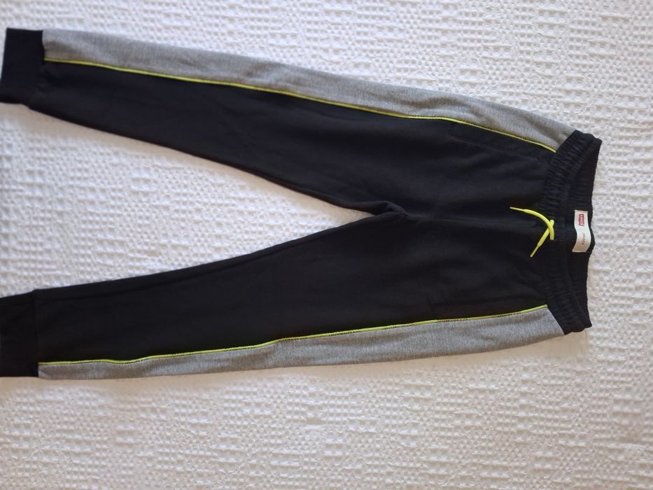 Calças jogger Levis tam.10