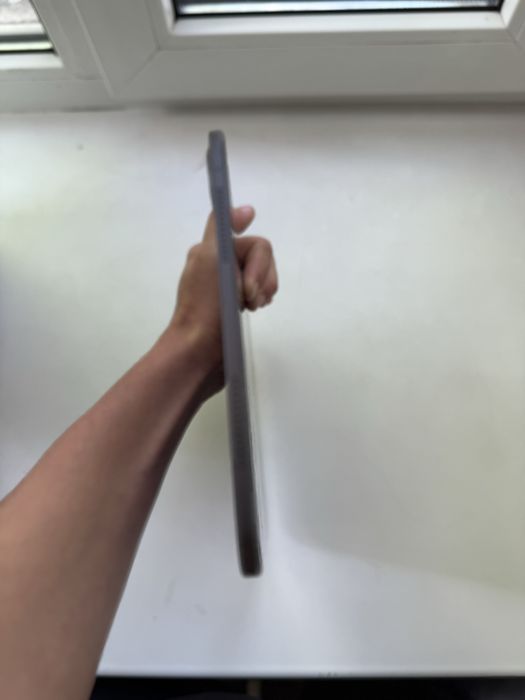 LIKE NEW!!! Ipad m4 pro