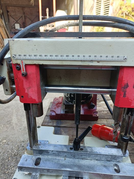 Máquina de Furar 2 brocas