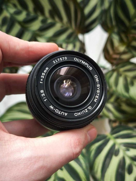 Об'єктив Olympus OM Zuiko Auto W 35mm F2.8