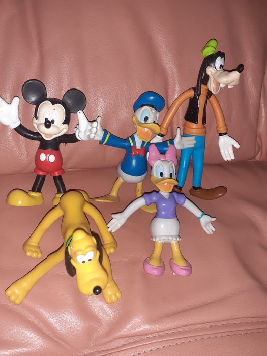 Brinquedos coleção bonecos da disney antigos  em borracha