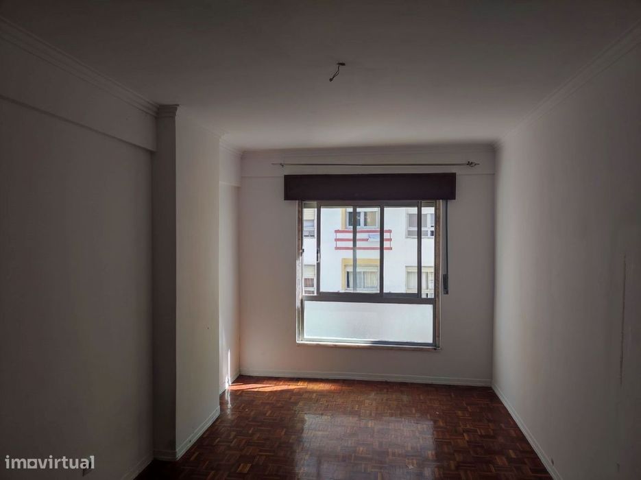 Apartamento T2- 85m Aguálva Sintra