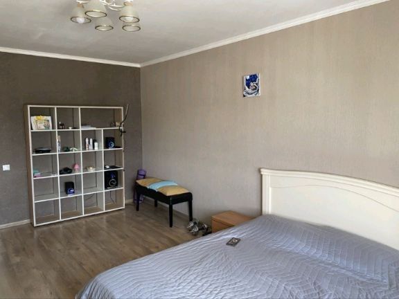 Продам 2 ком квартиру на Марсельской