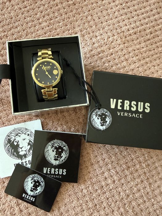Damski zegarek na rękę Versus Versace złoty