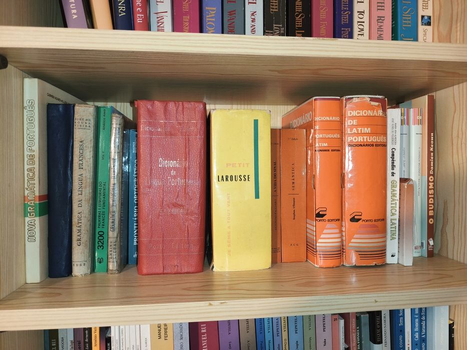 Livros a 4€ cada