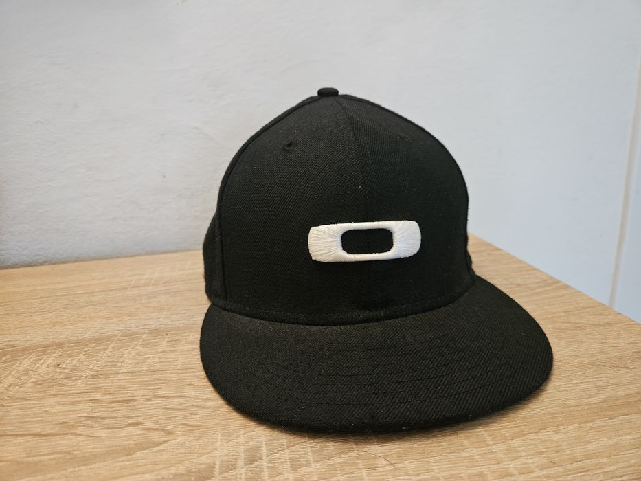 Czapka z daszkiem Oakley New Era sq o black 100% Wool uszkodzony dasze
