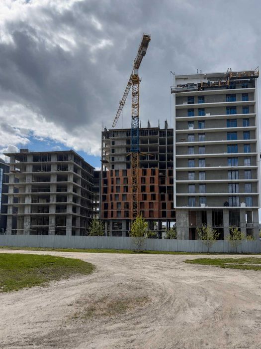 2-кімнатна квартира біля озера в ЖК «Lake View», вул. Володимира Великого, 2А — без комісії