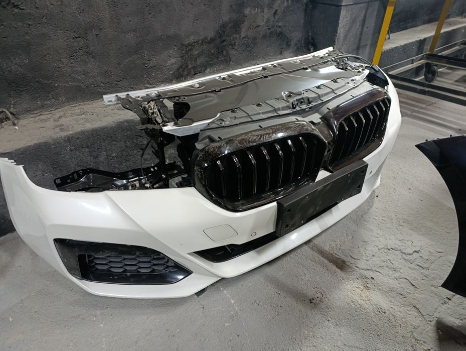 Бампер,радіатори,панель. BMW g30