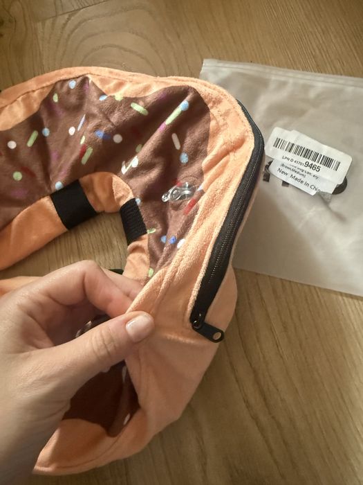Kolnierz pooperacyjny dla psa Donut M