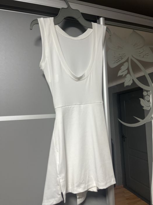 Жіноча спортивна сукня з шортами