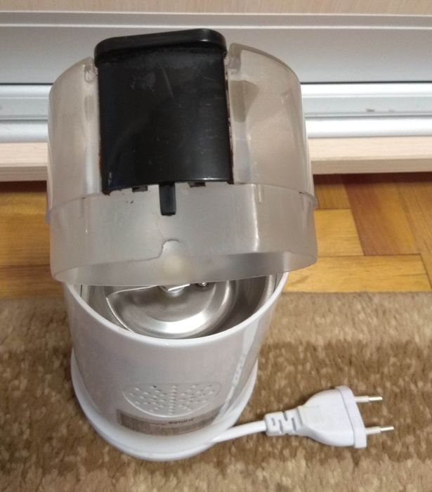 Кофемолка SATURN ST-CM1230 White на запчасти