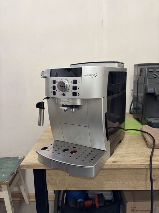 Delonghi magnifica S