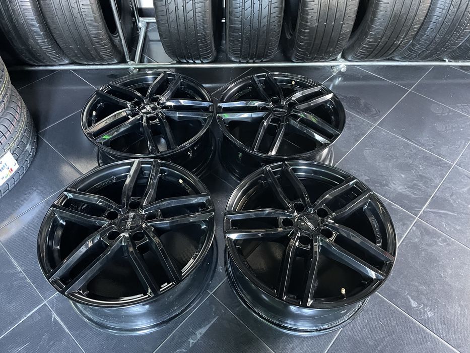 Диски R17 5x114.3 Dezent