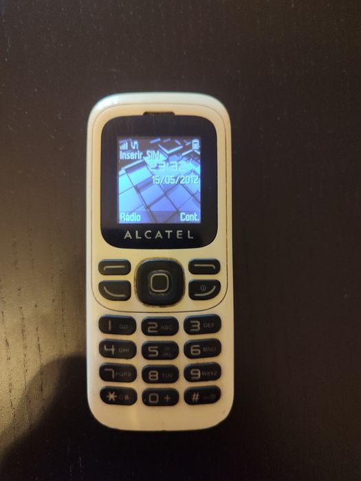 Vendo telemóvel em bom estado e a funcionar