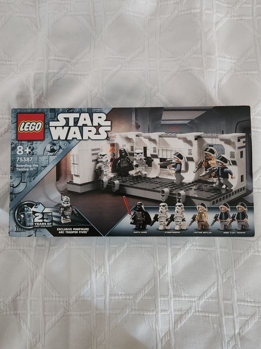 LEGO Boarding the Tantive IV (75387)