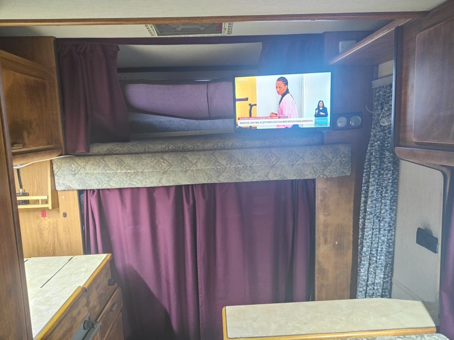 Autocaravana Hymer Fiat Ducato 1.9D – Compacta 4,5m – Muito estimada