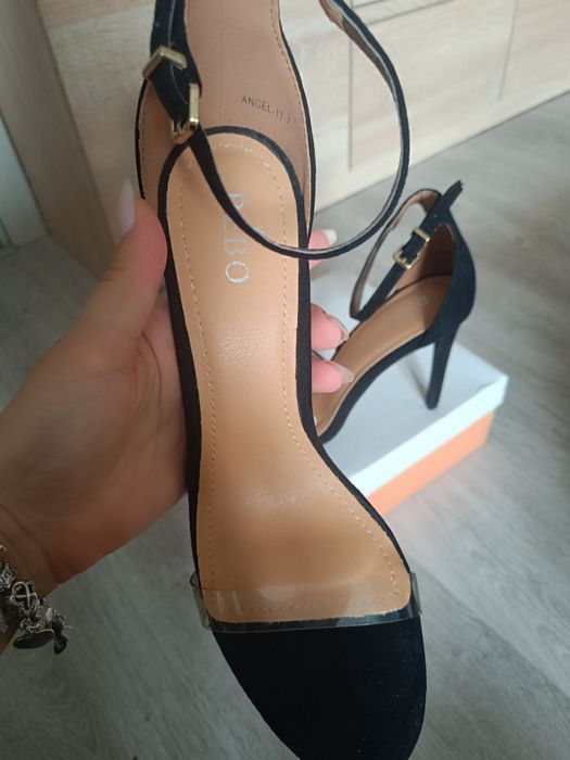 Nowe szpilki BEBO