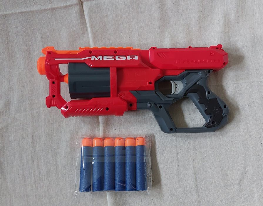 Nerf cycloneshock ze strzałkami