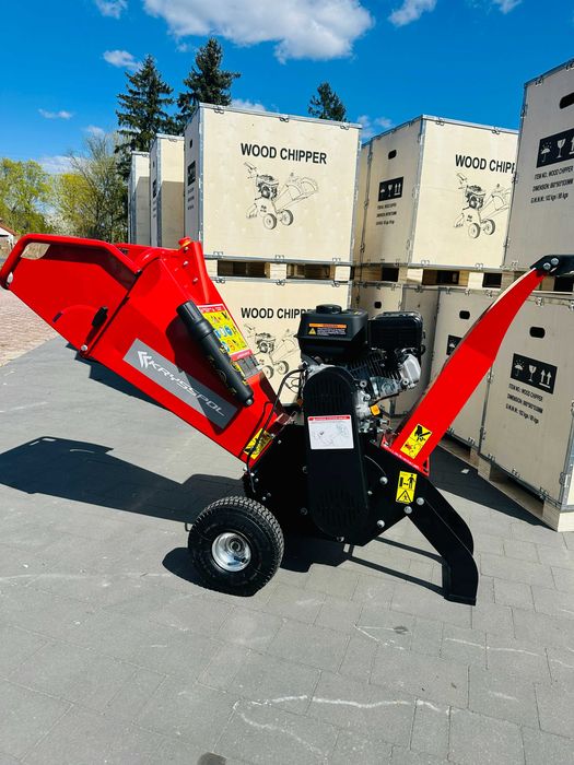 Sprawdzony rozdrabniacz do gałęzi 10 cm rębak wydajny Loncin solidny sprzęgło