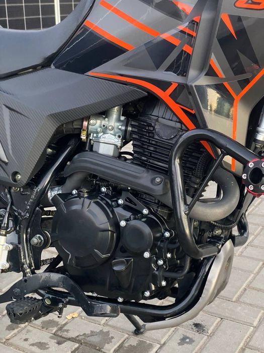 Продам  или обмен на машину  Мото: Mustang Challenger  GT250