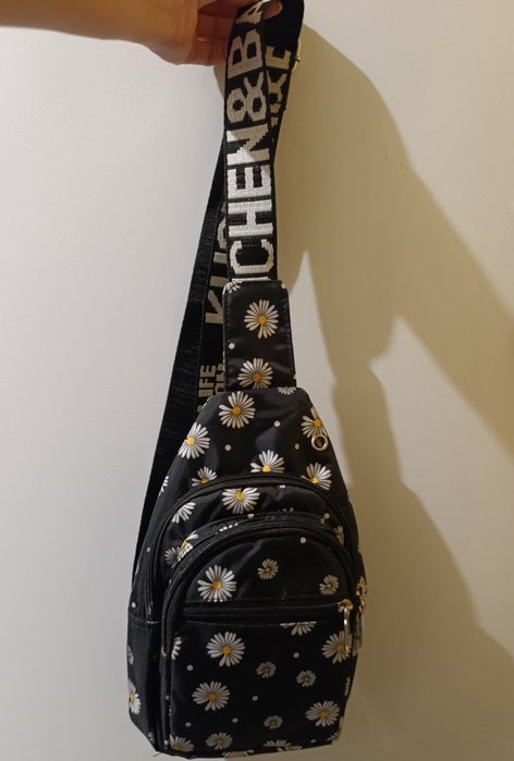 Рюкзак с ромашками с регулируемым ремешком