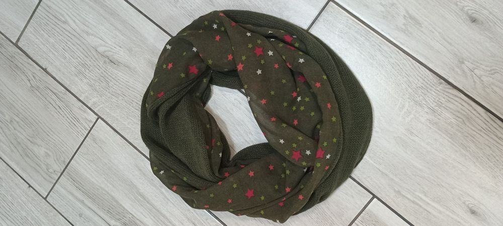 Komin na szyję w kwiaty